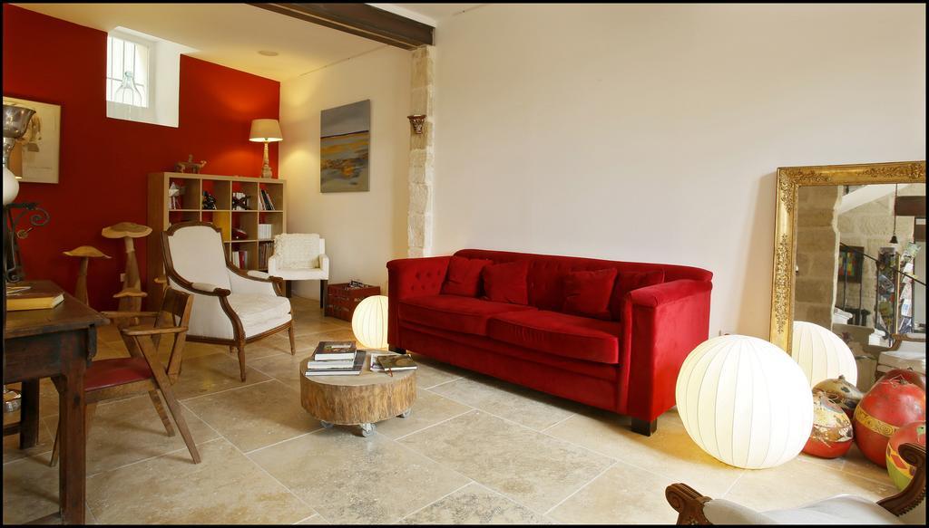 La Maison Rouge D'Uzes B&B المظهر الخارجي الصورة